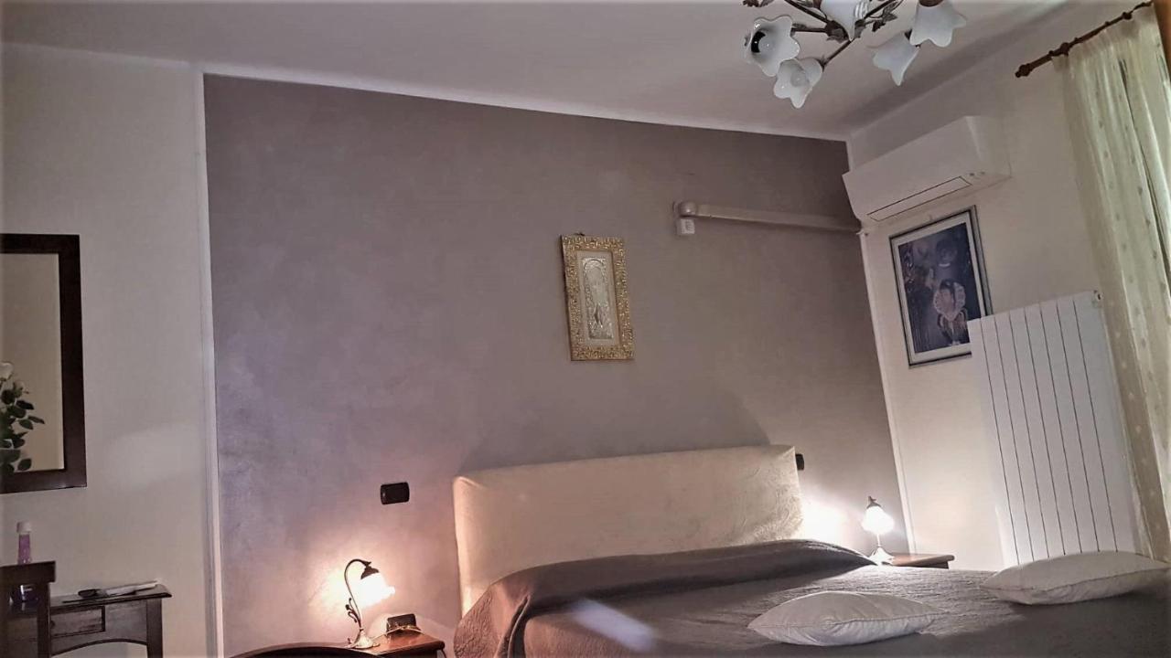 Bed and Breakfast Elisa House Фоліньо Екстер'єр фото